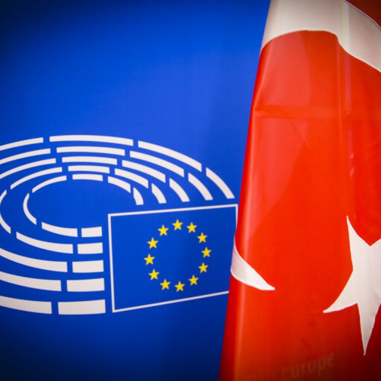 EP President meets with the Prime Minister of Turkey